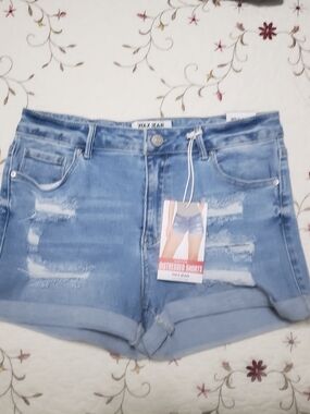 WAX JEAN Light Wash Women’s Denim Shorts
